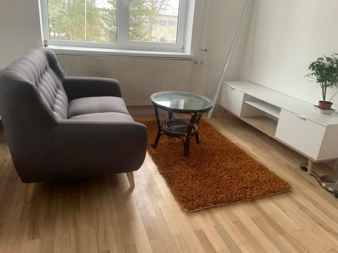 Apartamento Raasiku Majutus Exterior foto