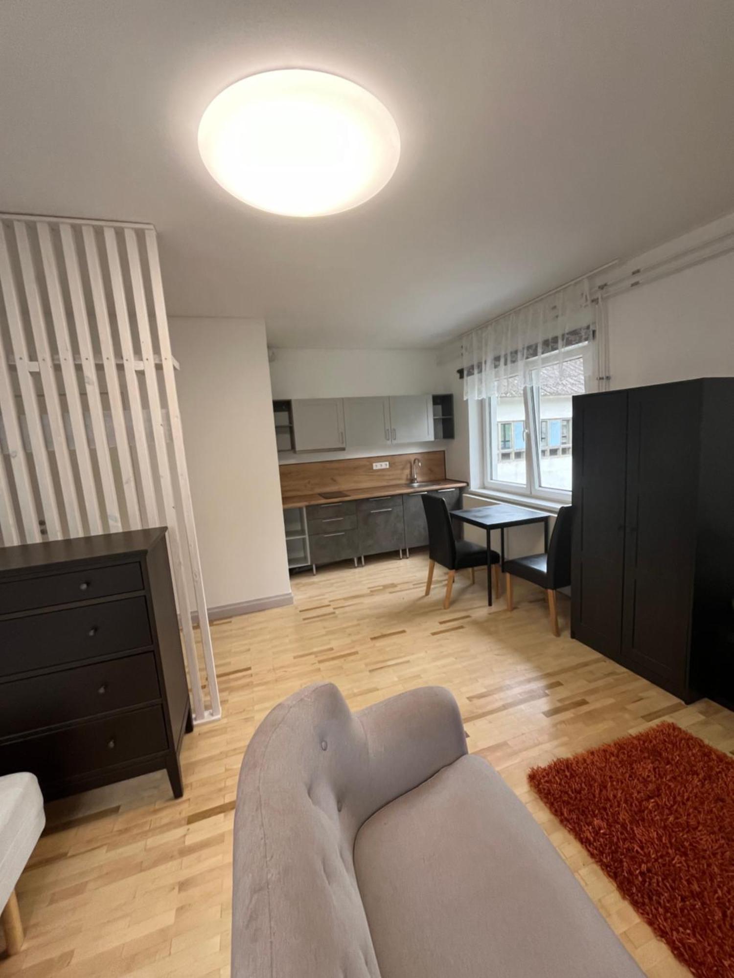 Apartamento Raasiku Majutus Exterior foto